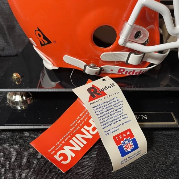 Jim Brown Autographed Cleveland Browns Full Size Riddell Helmet - Picture 3 of 4